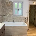 Dani's House - Casa Con Vasca Idromassaggio Nel Cuore Di