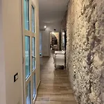 Dani's House - Casa Con Vasca Idromassaggio Nel Cuore Di Lägenhet *