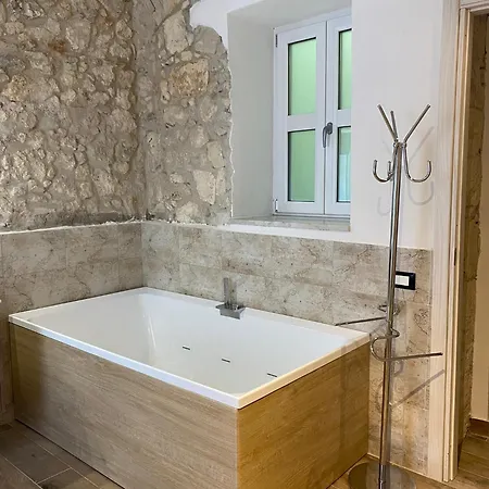 Διαμέρισμα Dani's House - Casa Con Vasca Idromassaggio Nel Cuore Di