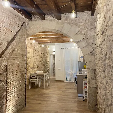 Apartament Dani's House - Casa Con Vasca Idromassaggio Nel Cuore Di *