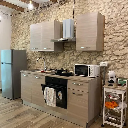 Apartament Dani's House - Casa Con Vasca Idromassaggio Nel Cuore Di