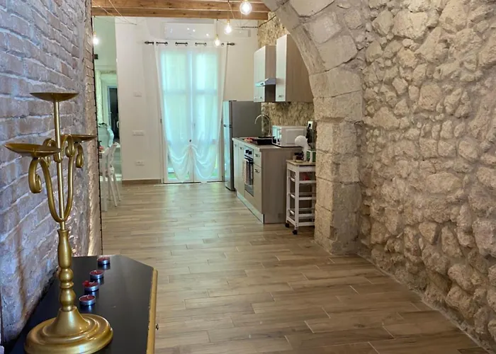 Dani's House - Casa Con Vasca Idromassaggio Nel Cuore Di Апартаменты Кальяри