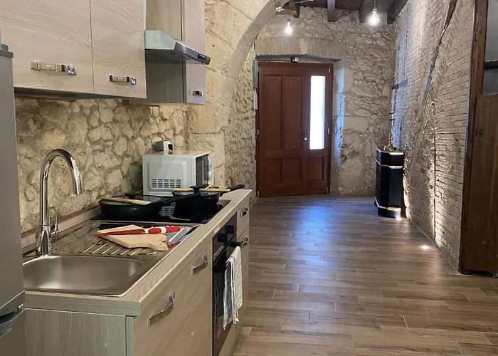 Апартаменты Dani's House - Casa Con Vasca Idromassaggio Nel Cuore Di